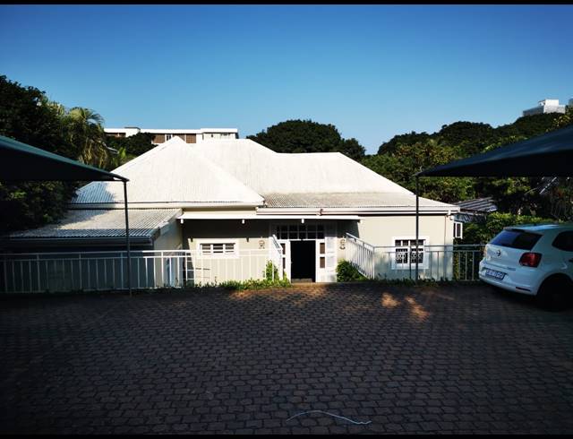 400M² OFFICE TO LET IN ESSENWOOD